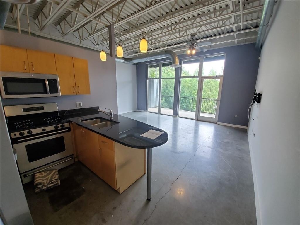 5200 Peachtree Street - Photo 11