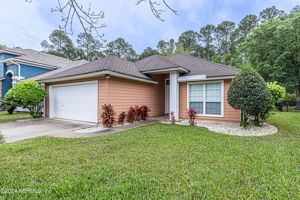 2243 Trailwood Drive - Photo 1