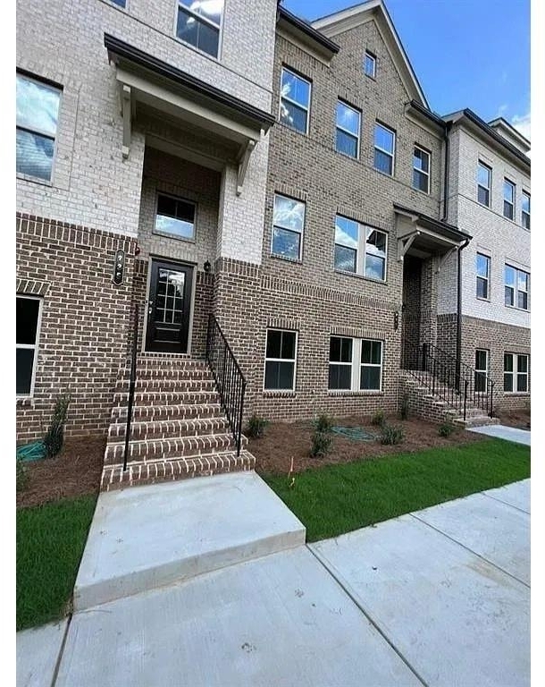 735 Brecklin Lane - Photo 2