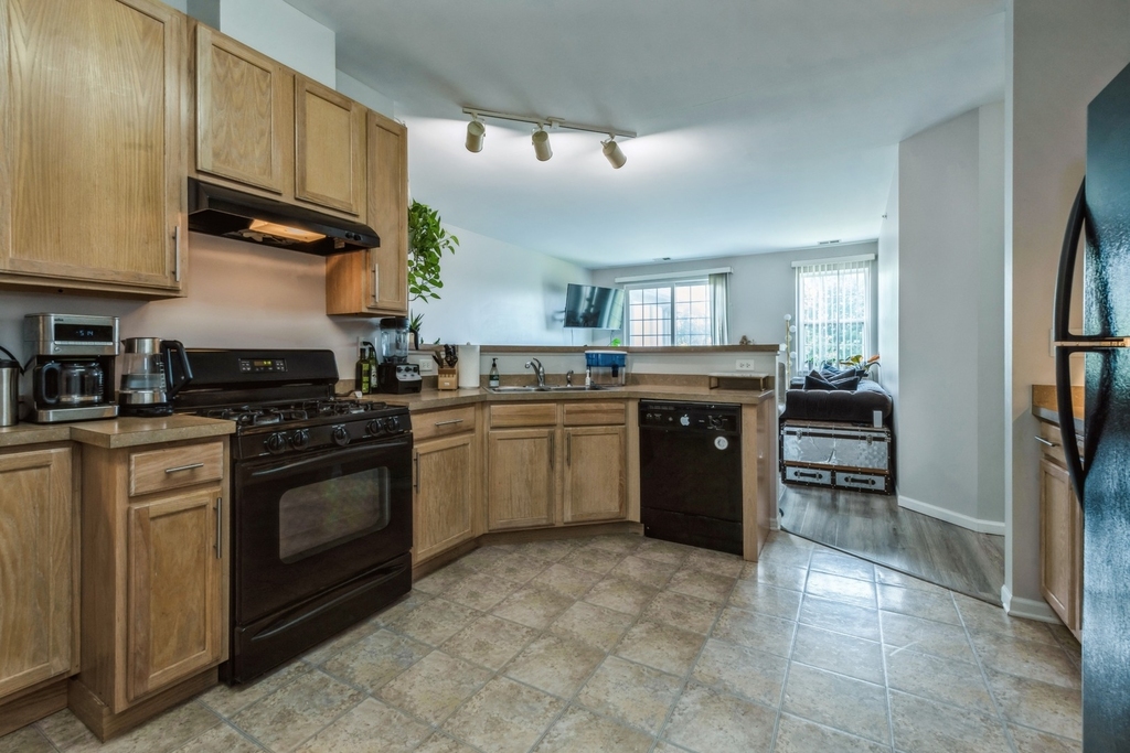 250 Rosehall Drive - Photo 5
