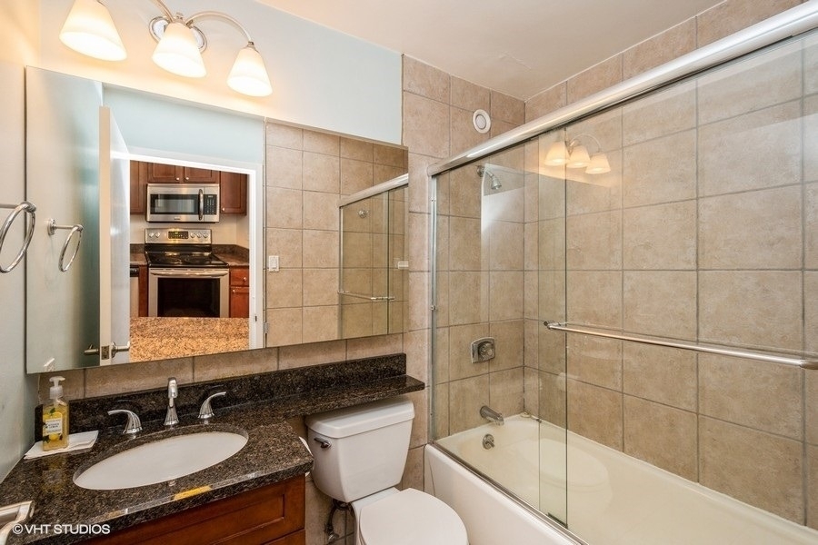 211 E Ohio Street - Photo 8