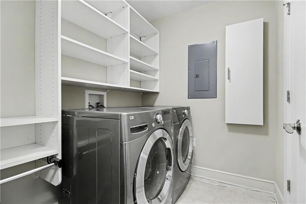 222 12th Street Ne - Photo 21