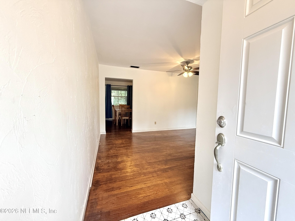 5632 Oliver Street - Photo 2
