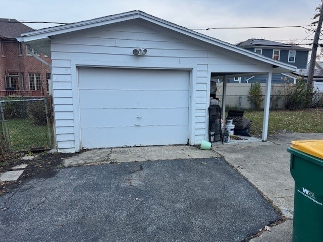 7100 Wilson Terrace - Photo 2