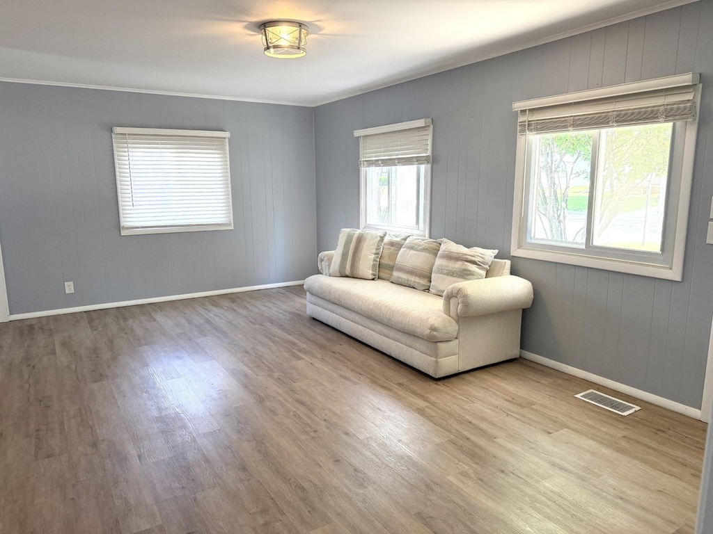 1820 Plum Street - Photo 3