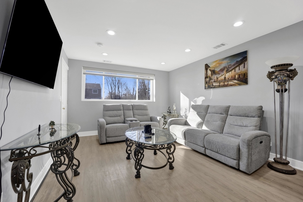 27w180 Cooley Avenue - Photo 5