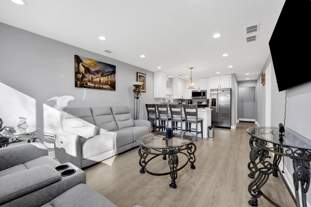 27w180 Cooley Avenue - Photo 4