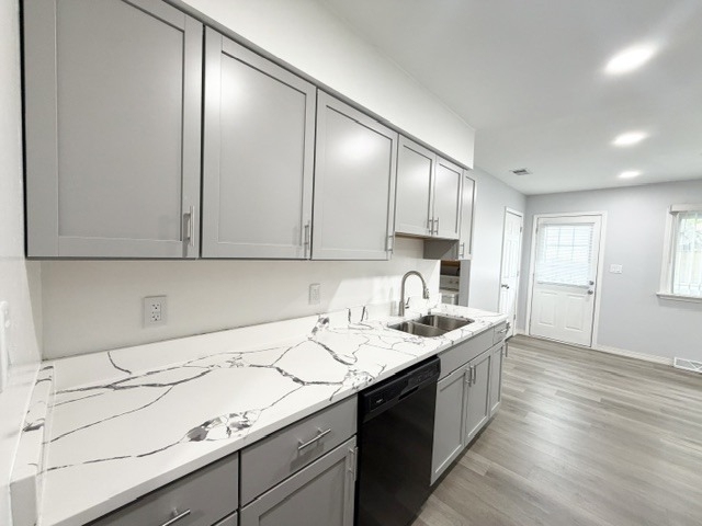 2016 Midhurst Court - Photo 5