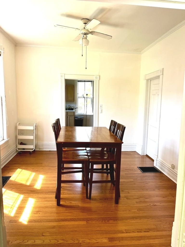 810 Simpson Street - Photo 9