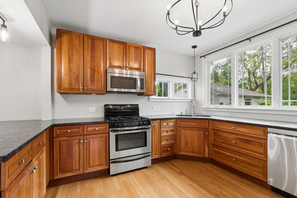 634 E 5th Avenue - Photo 7