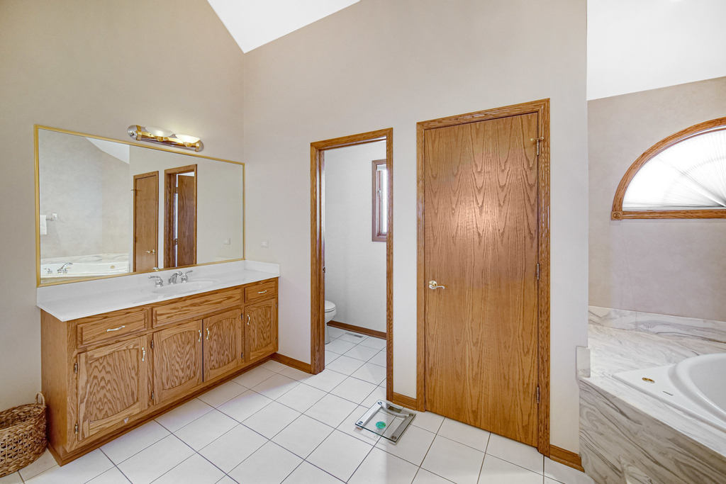 15538 Royal Glen Court - Photo 12