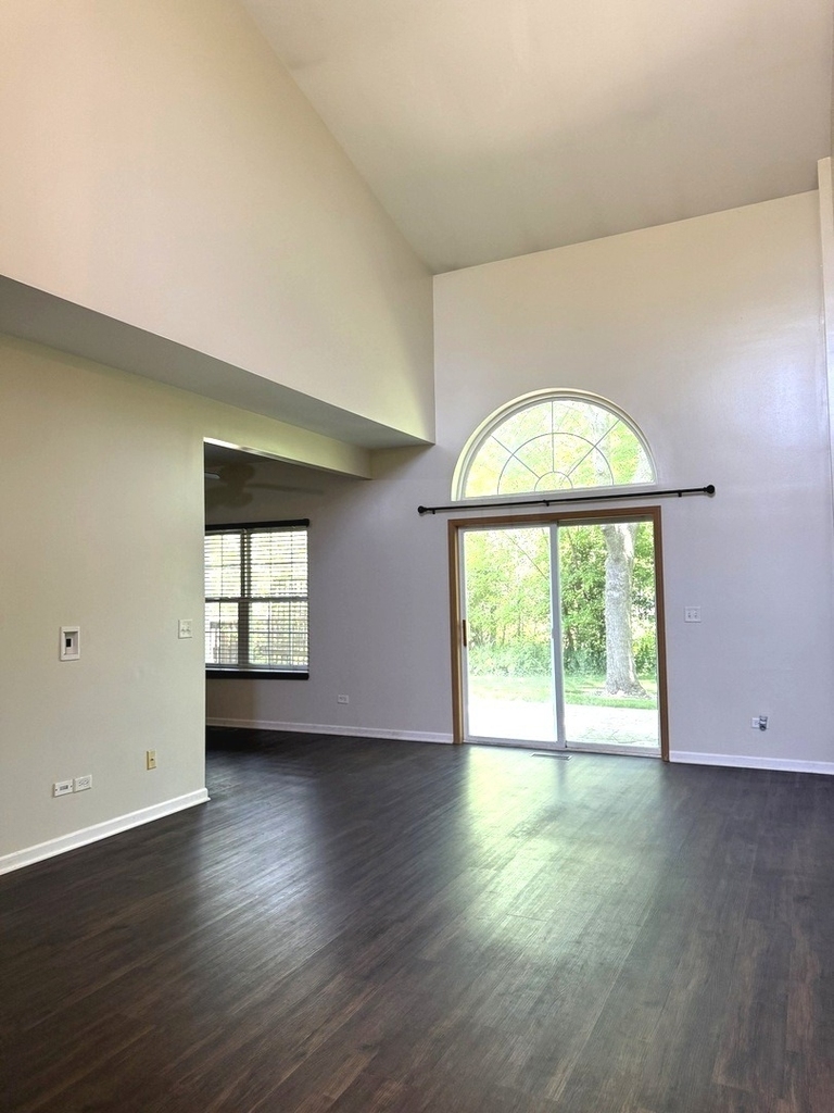 4013 Oak Tree Lane - Photo 4