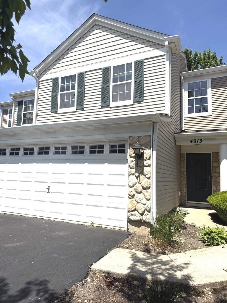 4013 Oak Tree Lane - Photo 1