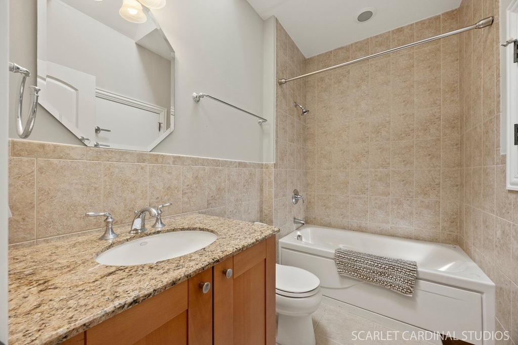 219 N Fremont Street - Photo 26