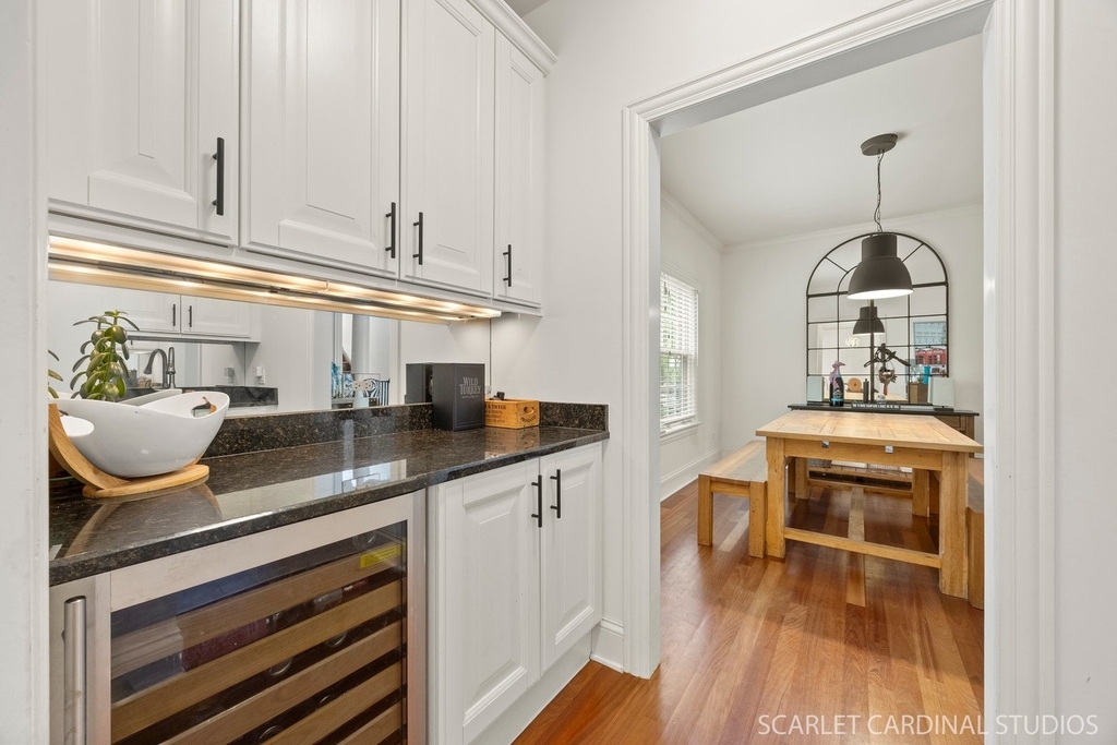 219 N Fremont Street - Photo 6