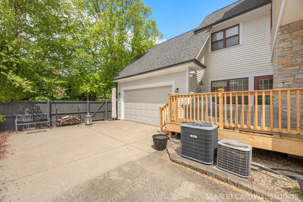219 N Fremont Street - Photo 34