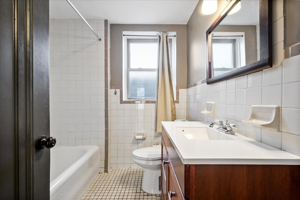 1414 Dobson Street - Photo 13