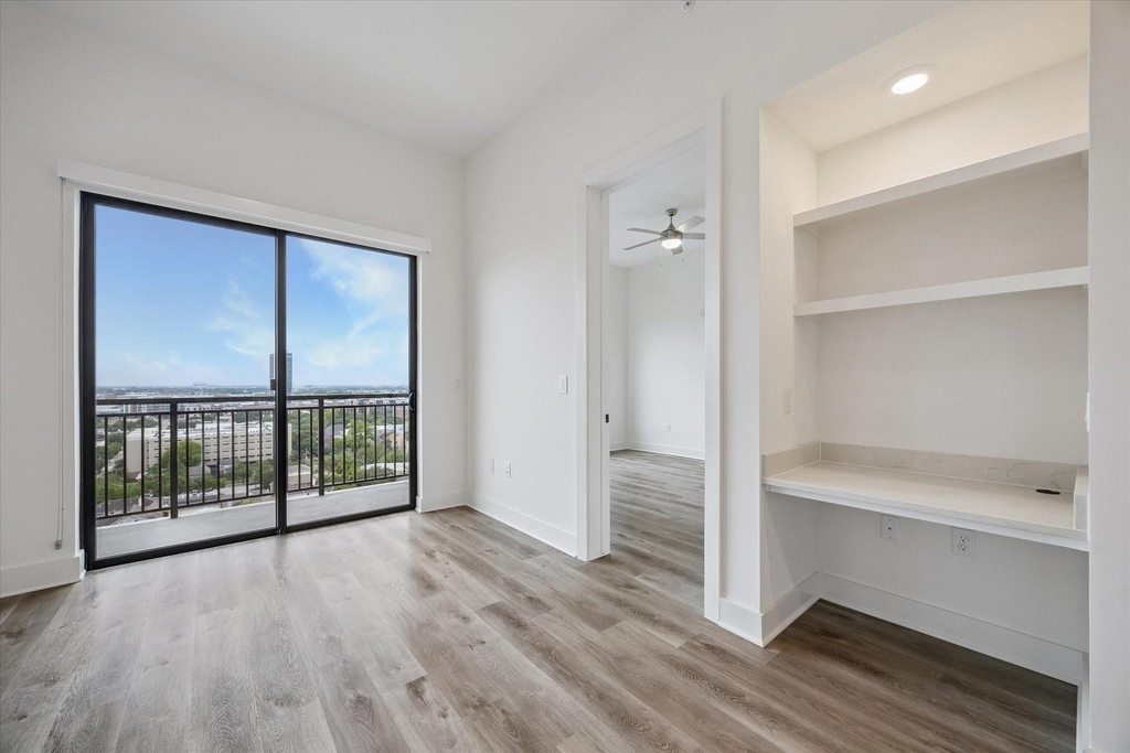 2727 Albany Street - Photo 3