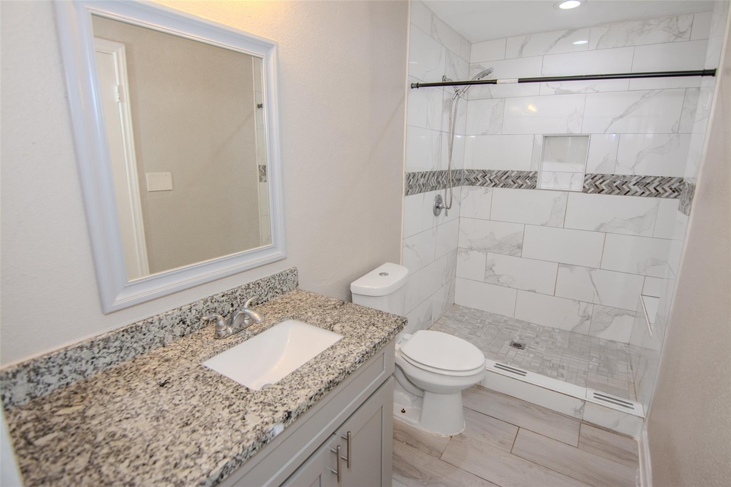 9311 Golden Wood Lane - Photo 10