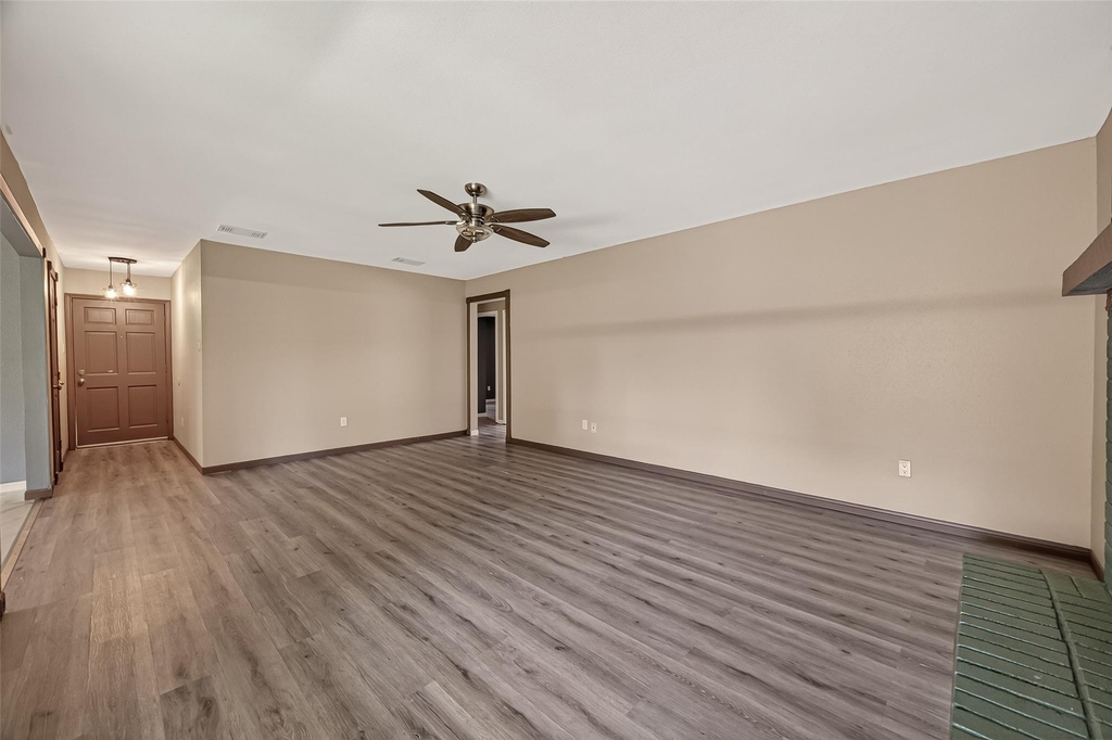24006 Lone Elm Drive - Photo 3