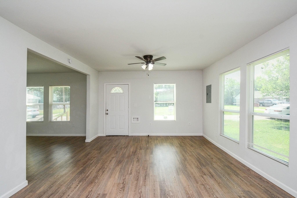 3013 Brackenridge Street - Photo 9