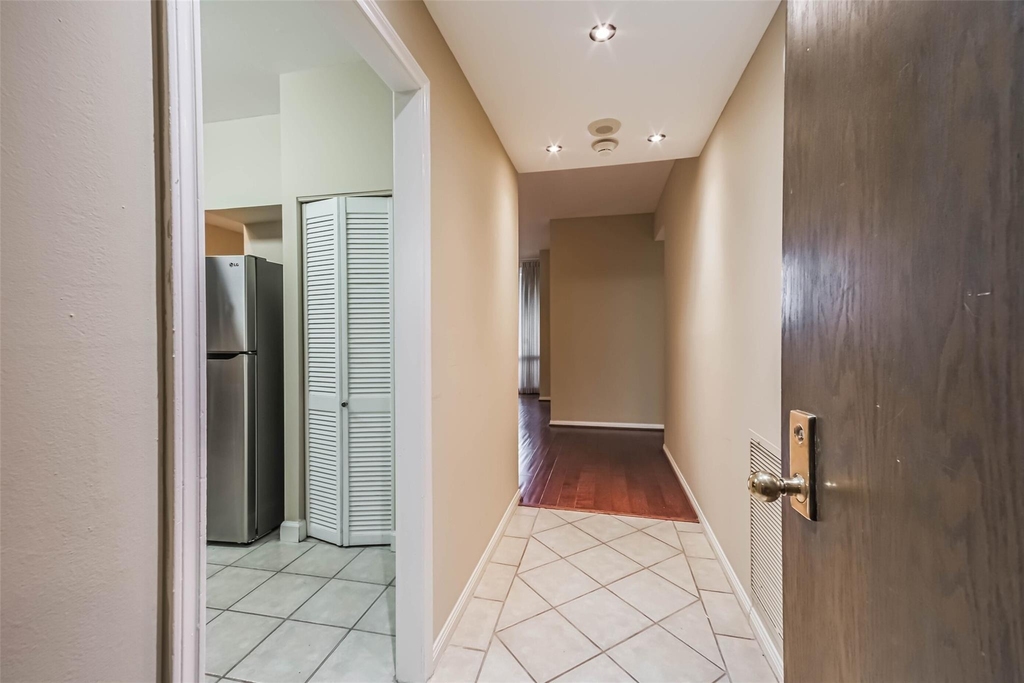 15 Greenway Plaza - Photo 14