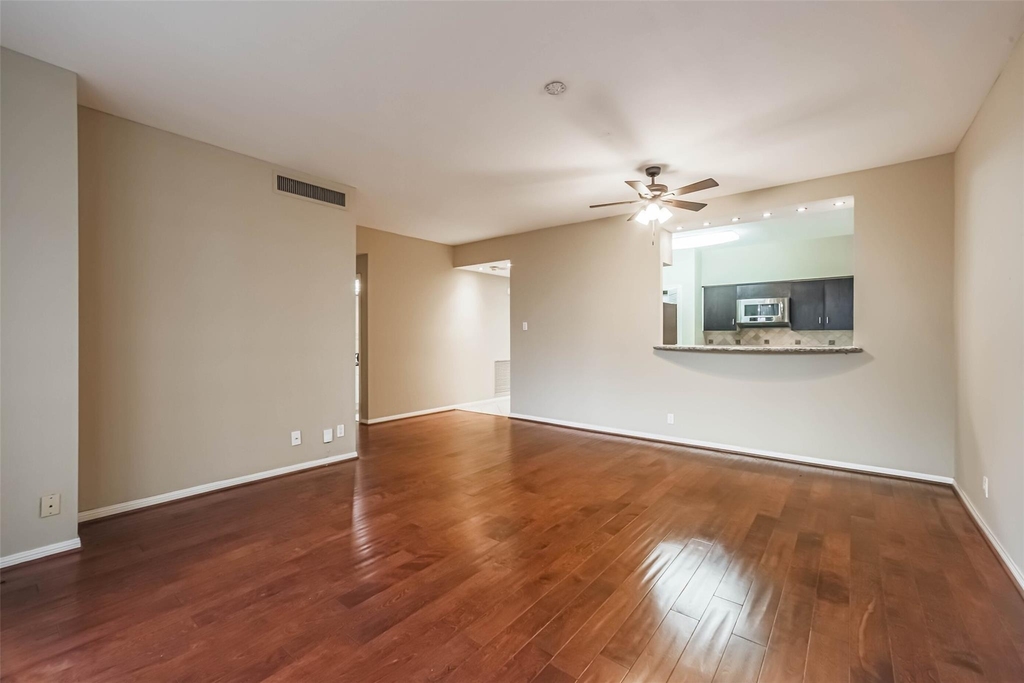 15 Greenway Plaza - Photo 2