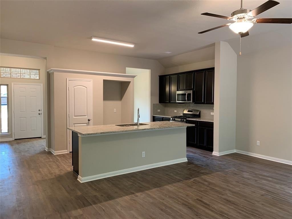 994 Arbor Crossing - Photo 1