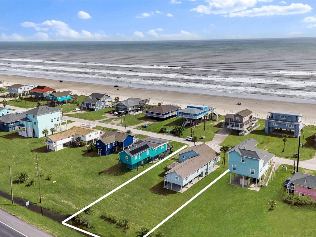 16634 Jamaica Beach Road - Photo 0