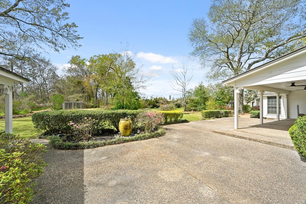 13835 Jarvis Road - Photo 29
