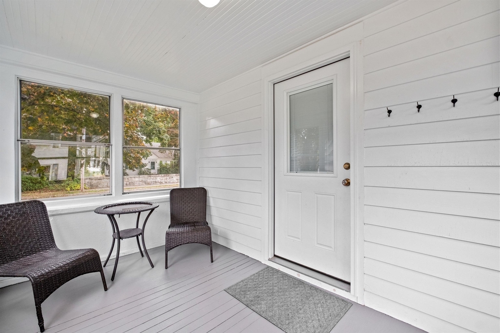 989 Union - Photo 2