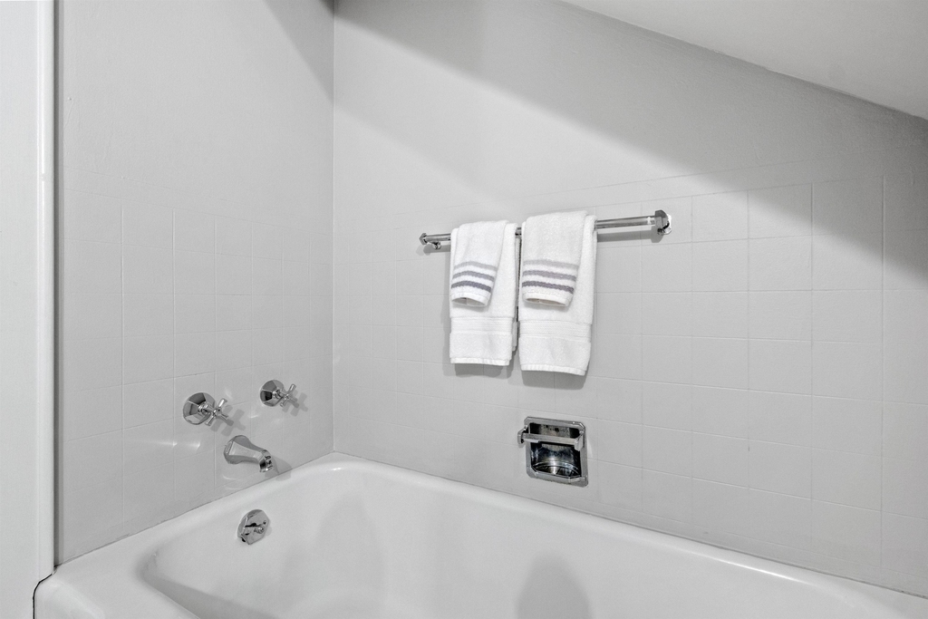 989 Union - Photo 40