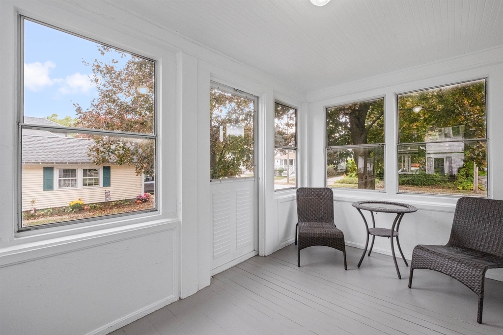 989 Union - Photo 3