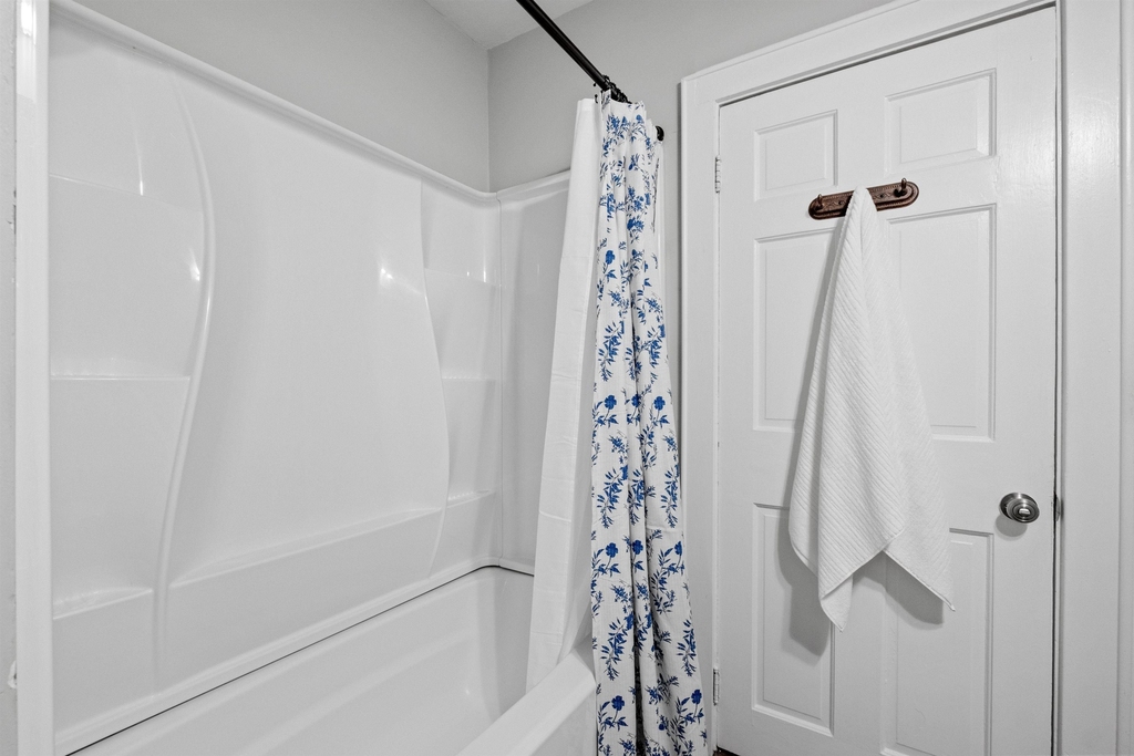989 Union - Photo 17