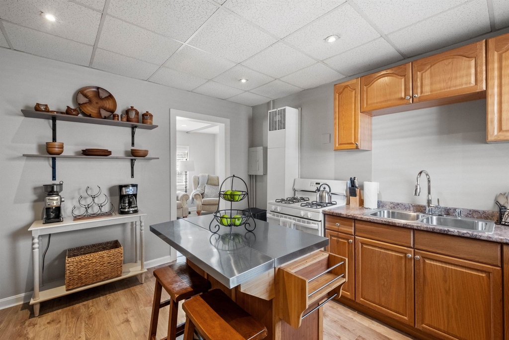 792 Grove - Photo 0