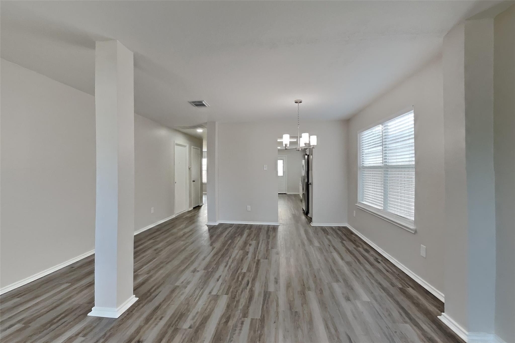 1806 Usher Court - Photo 6