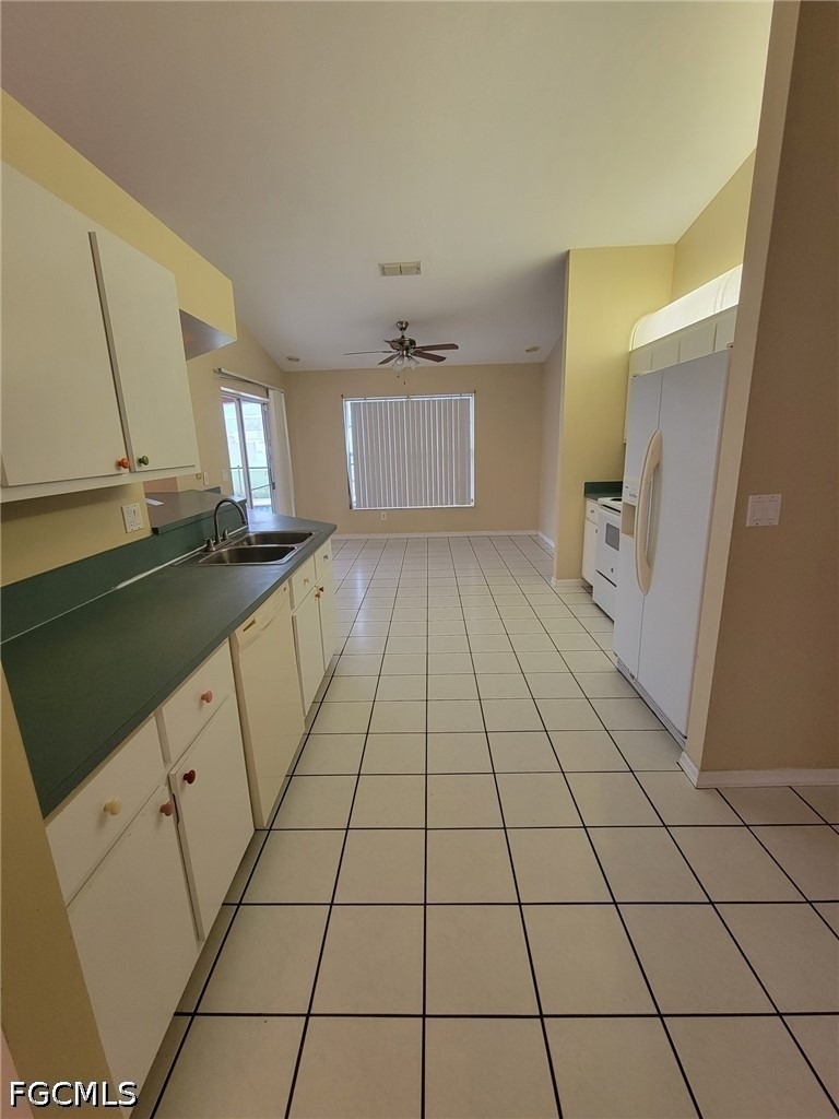 311 Inman Street - Photo 3