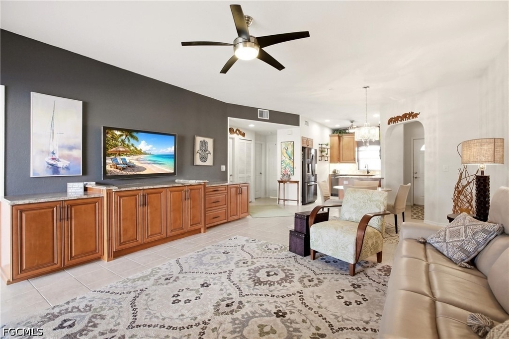 728 Victoria Drive - Photo 6