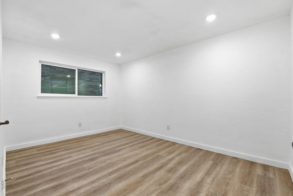 6718 Deer Ridge Lane - Photo 10