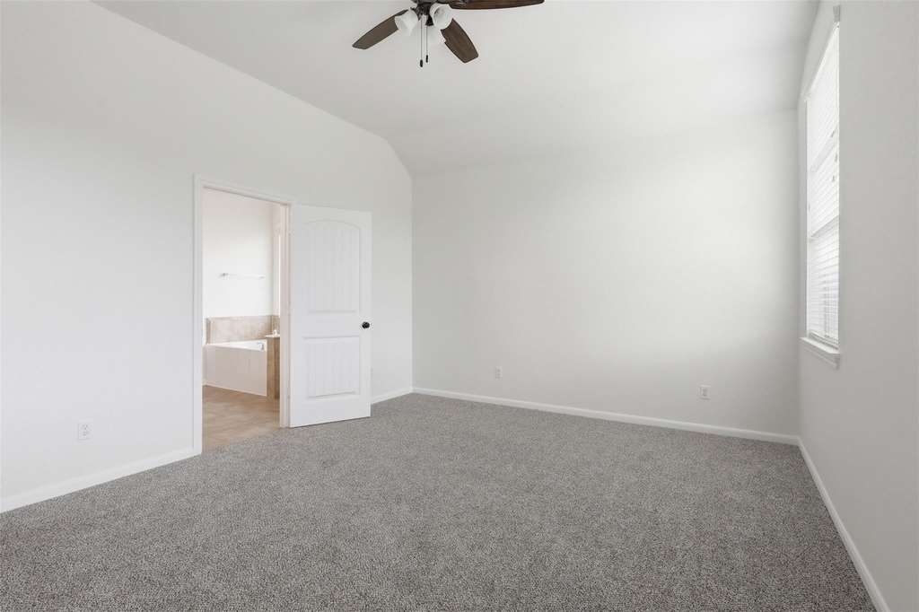 11307 Grand Creek Lane - Photo 16