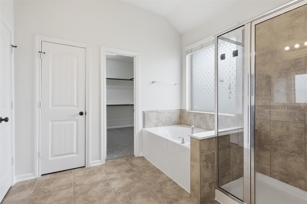 11307 Grand Creek Lane - Photo 17