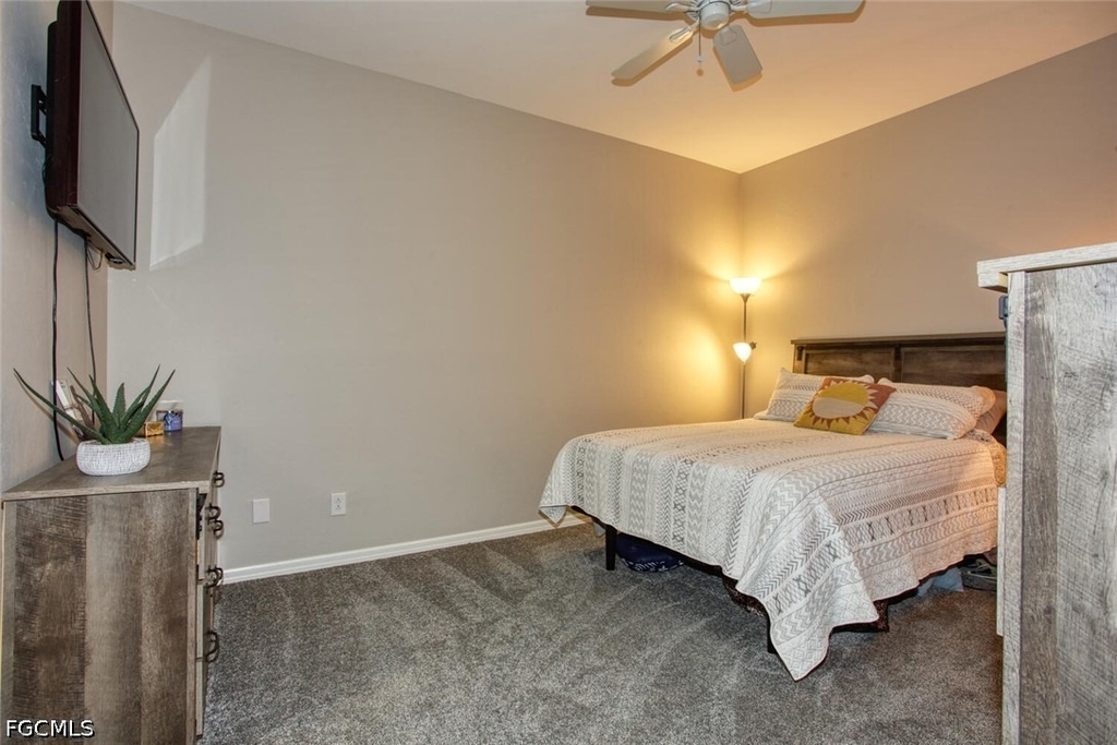 8076 Queen Palm Lane - Photo 11