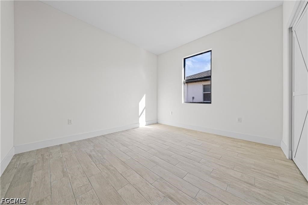 2222 Kenneth Avenue S - Photo 7