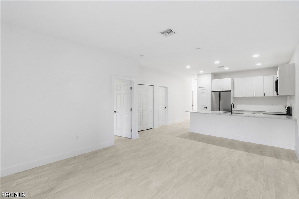 2220 Kenneth Avenue S - Photo 5