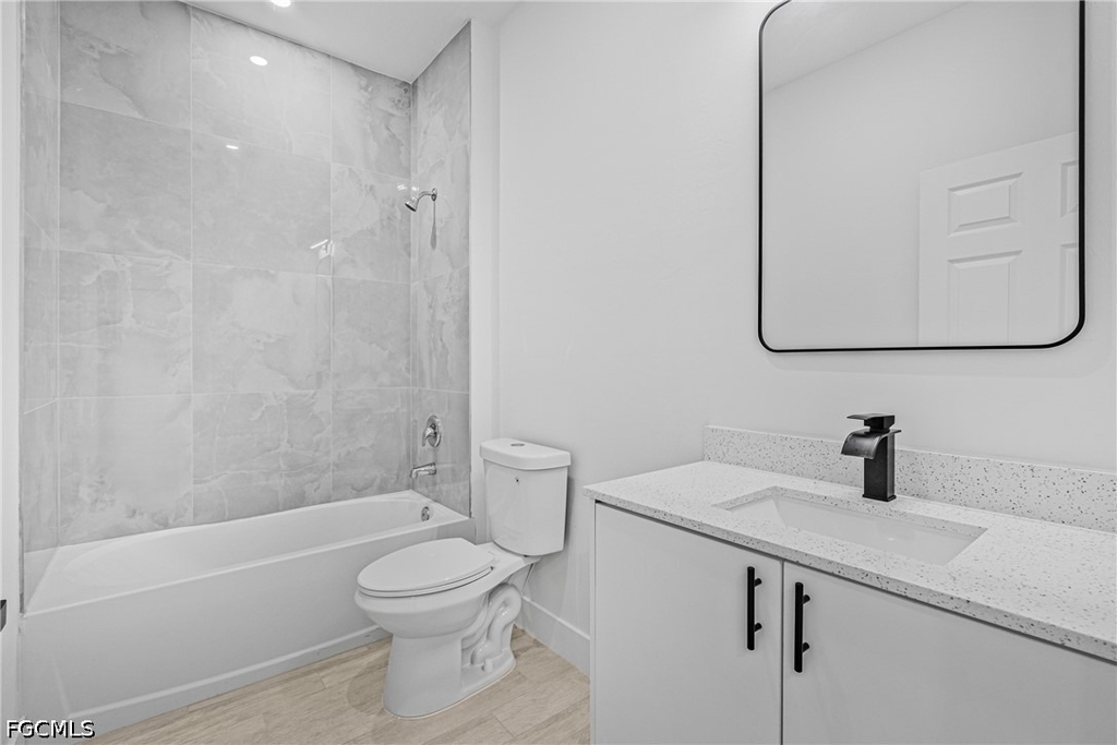 2220 Kenneth Avenue S - Photo 7