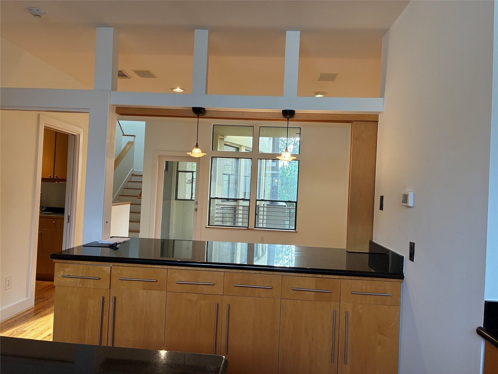 6320 Haskell Street - Photo 19