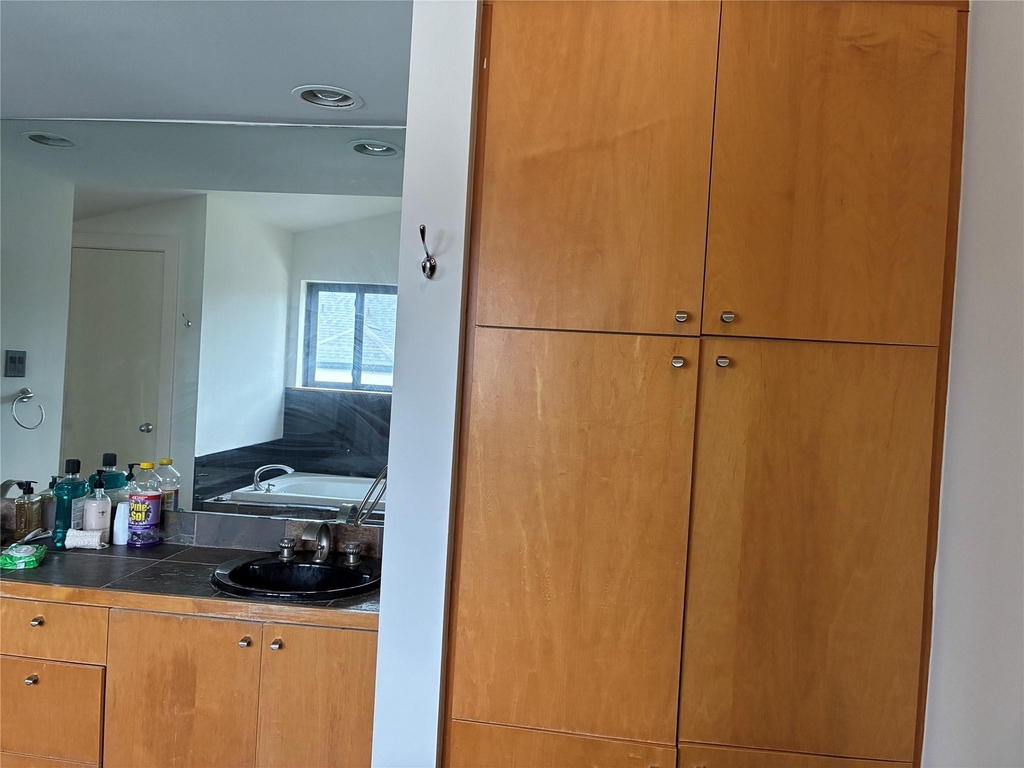 6320 Haskell Street - Photo 29