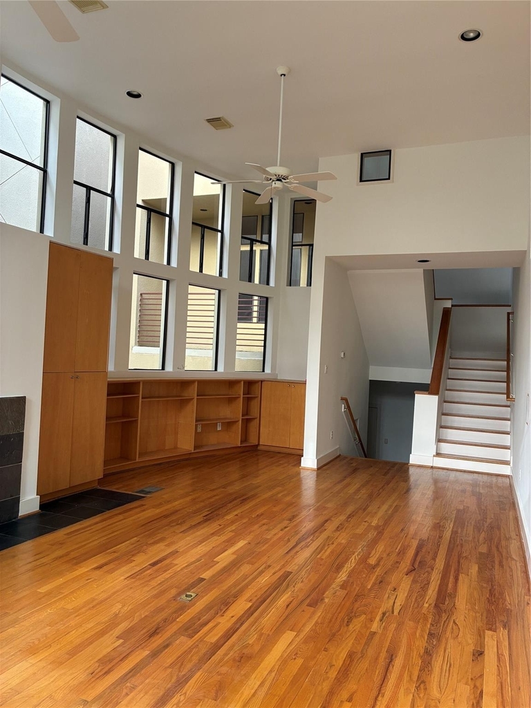 6320 Haskell Street - Photo 8