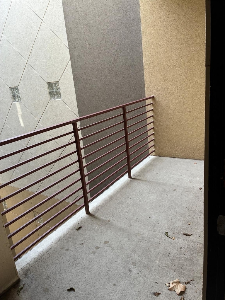 6320 Haskell Street - Photo 40