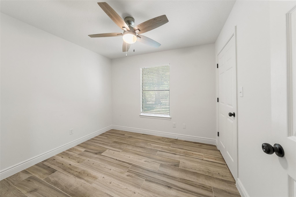 4884 Holly Lane W - Photo 19